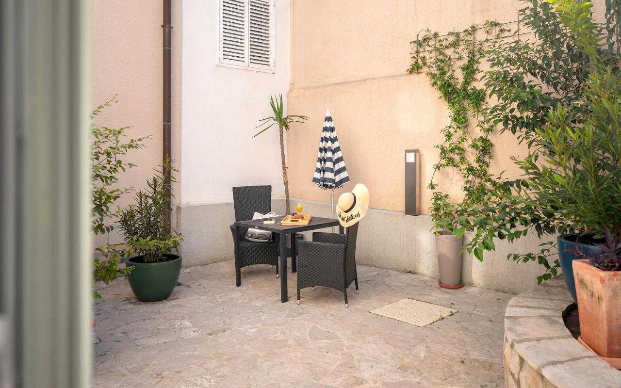 Hidden Oasis - Zf Hvar Đảo Hvar Ngoại thất bức ảnh